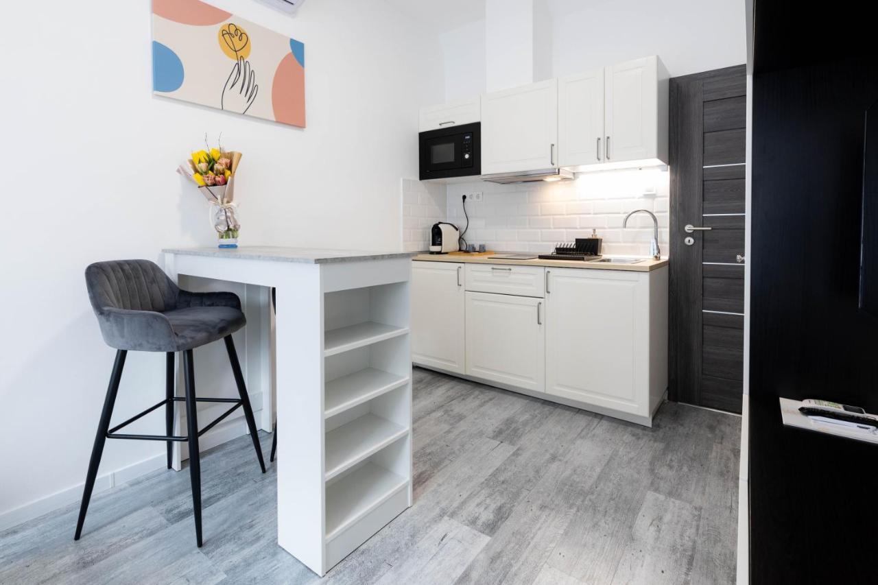 Roomstore Studio Apartments Eger Buitenkant foto