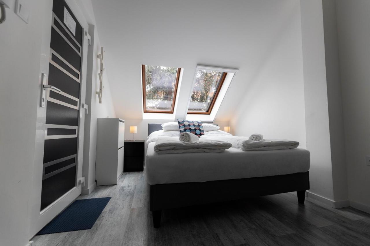 Roomstore Studio Apartments Eger Buitenkant foto